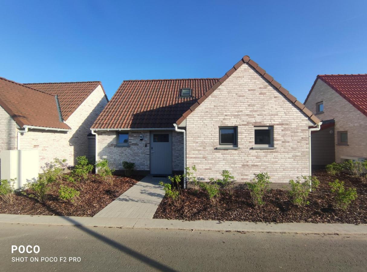 Vakantiewoning Polderhuis 10, Airco En Verwarming In Alle Kamers, Prive Parkeerplaats En Afgesloten Tuin Koksijde Ngoại thất bức ảnh
